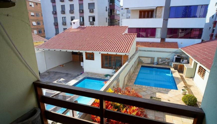 Imagem Casa com 4 Quartos à Venda, 324 m² em Jardim Lindóia - Porto Alegre