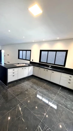 Imagem Sobrado com 3 Quartos à Venda ou Locação, 160 m² em Vila Petrópolis - Atibaia Imagem Sobrado com 3 Quartos à Venda ou Locação, 160 m² em Vila Petrópolis - Atibaia