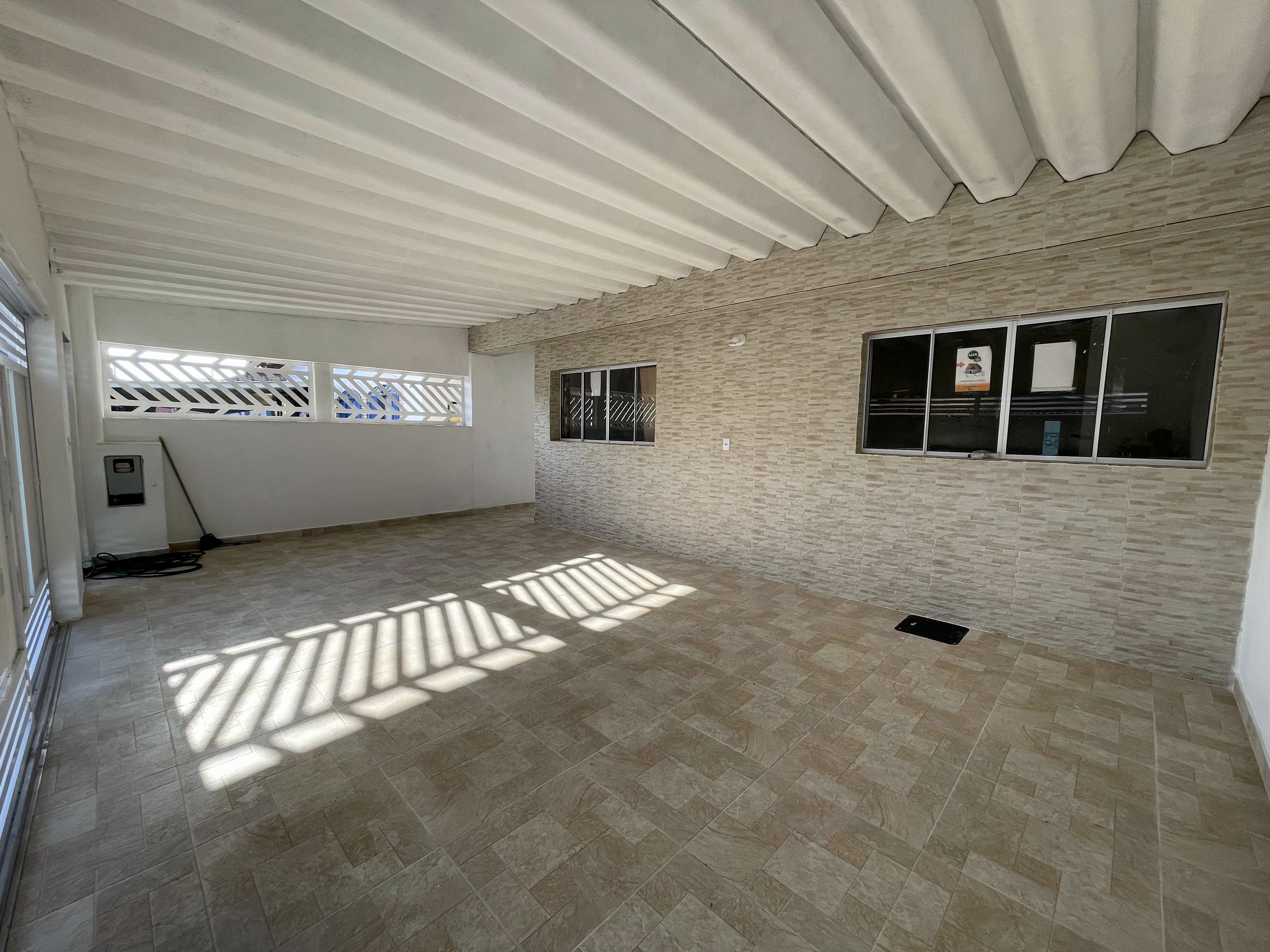 Imagem Casa com 3 Quartos à Venda, 100 m² em Caiçara - Praia Grande Imagem Casa com 3 Quartos à Venda, 100 m² em Caiçara - Praia Grande