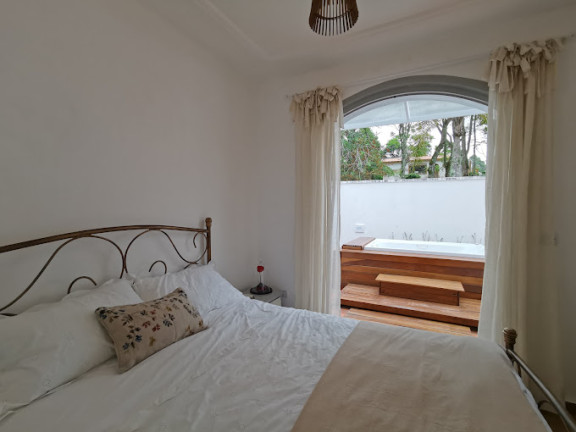 Imagem Chácara com 8 Quartos à Venda, em Jardim Santa Vitória (Canguera) - São Roque Imagem Chácara com 8 Quartos à Venda, em Jardim Santa Vitória (Canguera) - São Roque