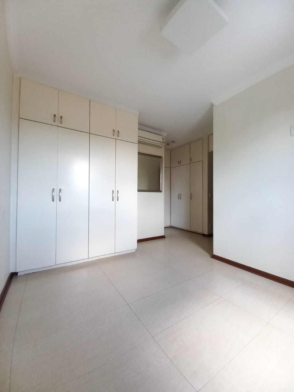 Imagem Apartamento com 3 Quartos à Venda, 108 m²em Cambuí - Campinas