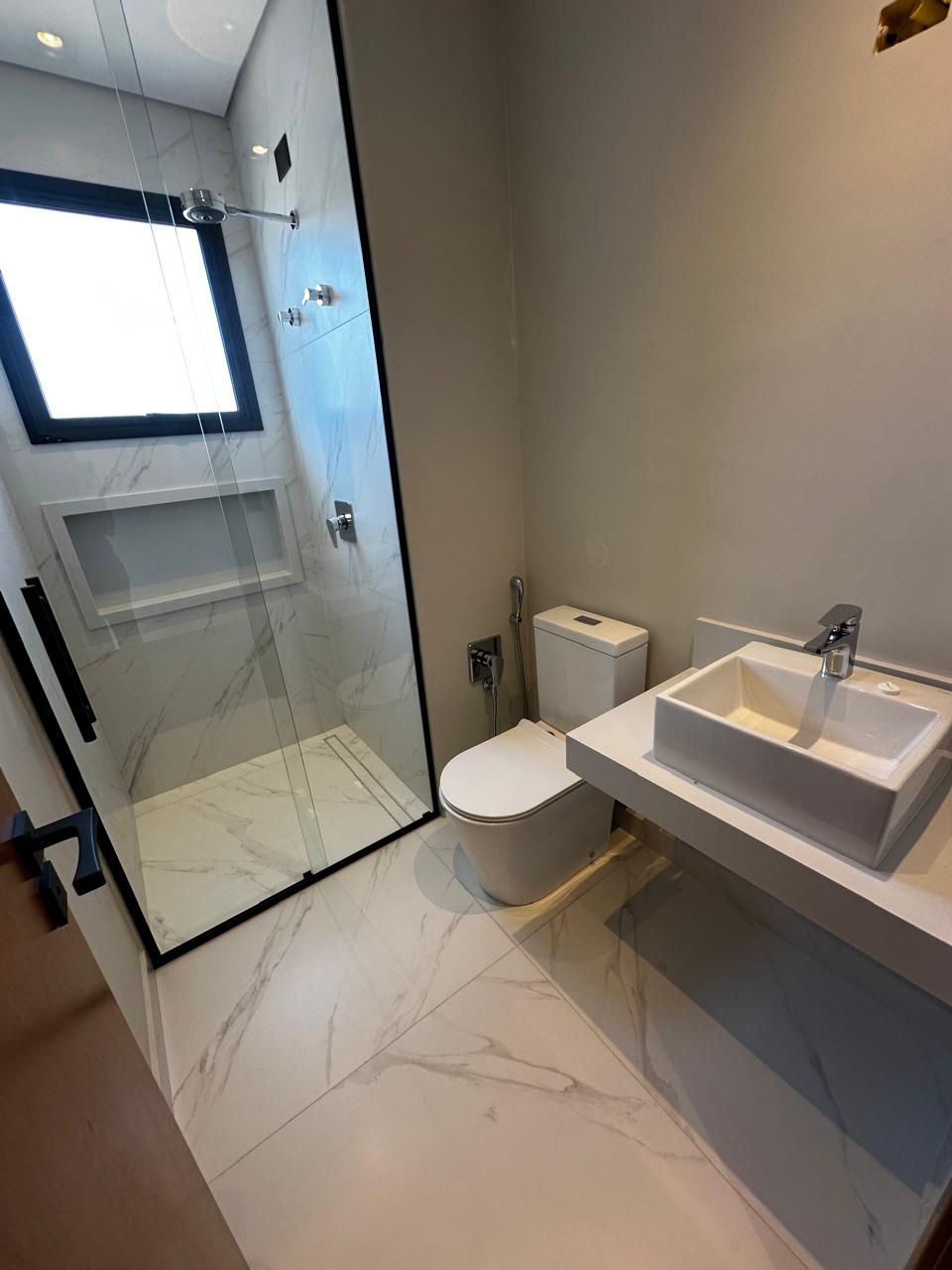 Imagem Casa de Condomínio com 4 Quartos à Venda, 234 m²em Cézar de Souza - Mogi das Cruzes Imagem Casa de Condomínio com 4 Quartos à Venda, 234 m²em Cézar de Souza - Mogi das Cruzes