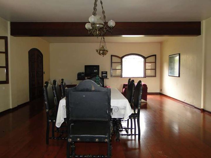 Imagem Casa com 5 Quartos à Venda, 500 m² em Várzea - Teresópolis