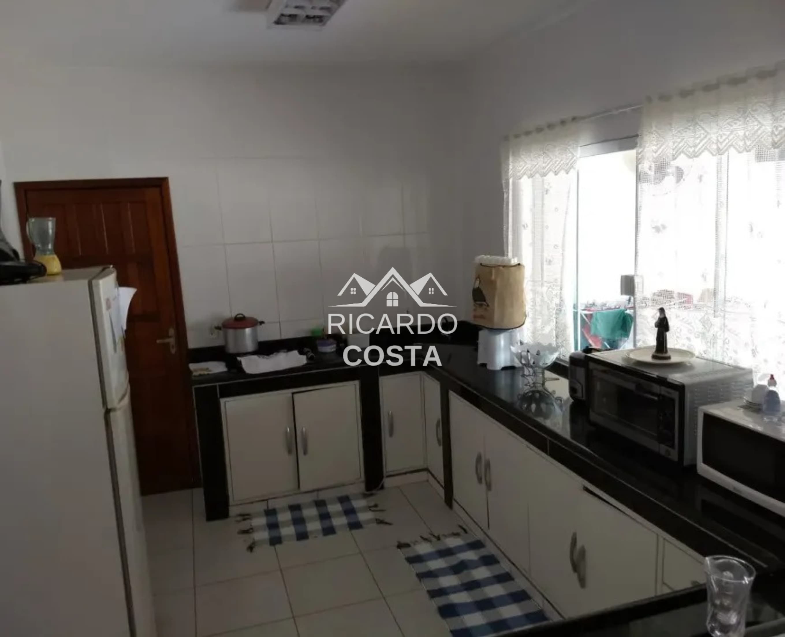 Imagem Casa com 2 Quartos à Venda, 197 m² em Ponta Negra (Ponta Negra) - Maricá