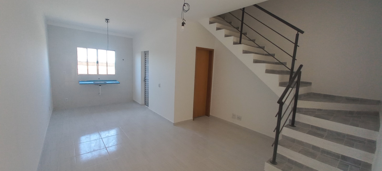Casa de Vila com 2 Quartos à Venda, 50 m²em Vila São Paulo - Mogi das Cruzes