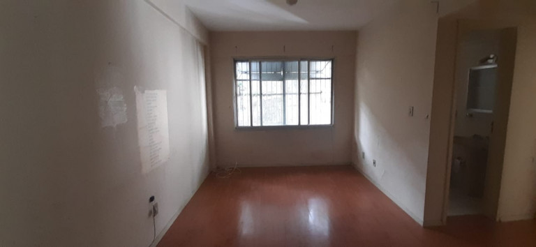 Apartamento com 1 Quarto à Venda, 45 m² em Floresta - Porto Alegre