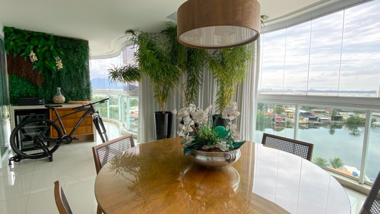 Imagem Apartamento com 3 Quartos à Venda, 200 m² em Barro Vermelho - Vitória Imagem Apartamento com 3 Quartos à Venda, 200 m² em Barro Vermelho - Vitória