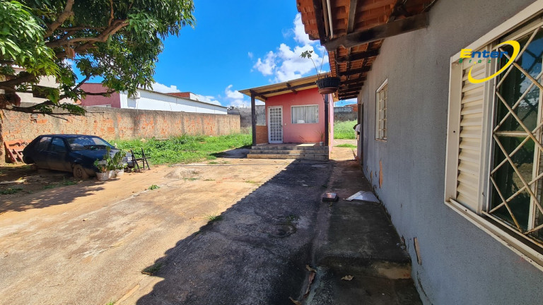 Imagem Casa com 3 Quartos à Venda, 720 m² em Setor Habitacional Arniqueira (Águas Claras) - Brasília Imagem Casa com 3 Quartos à Venda, 720 m² em Setor Habitacional Arniqueira (Águas Claras) - Brasília