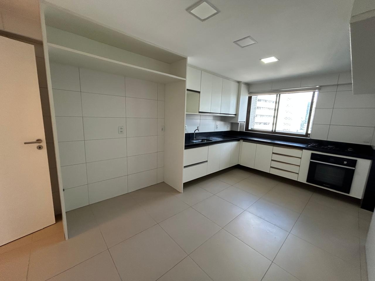 Imagem Apartamento com 4 Quartos para Alugar, 185 m² em Boa Viagem - Recife