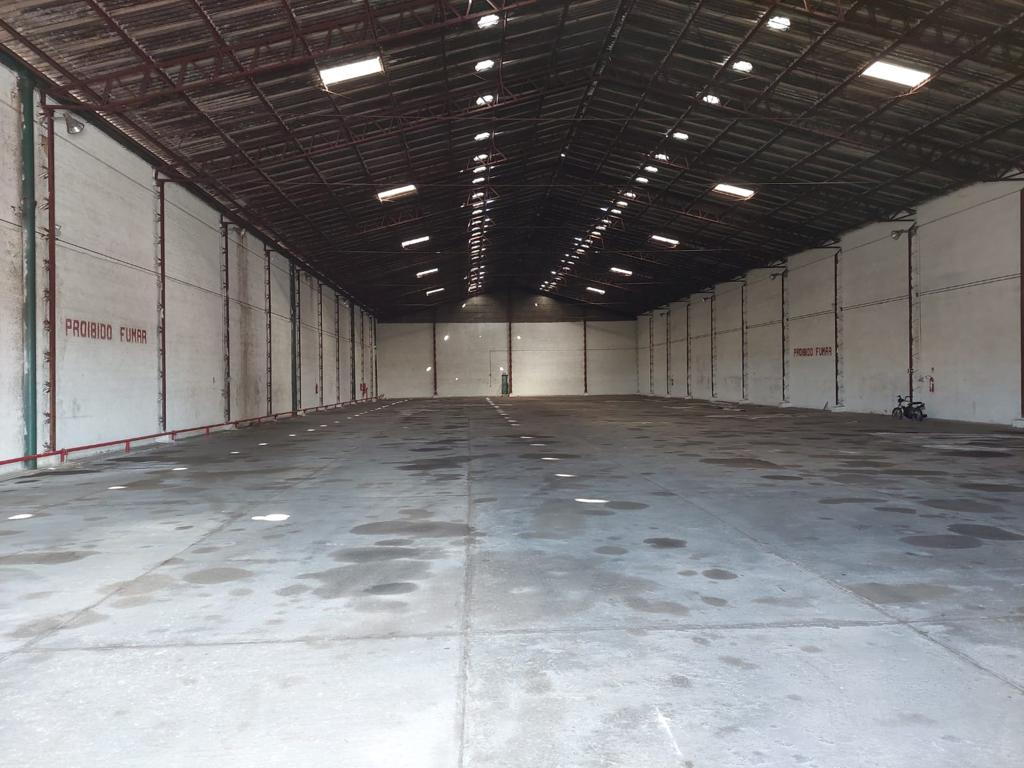 Galpão para Alugar, 2.106 m²em Tabuleiro do Martins - Maceió