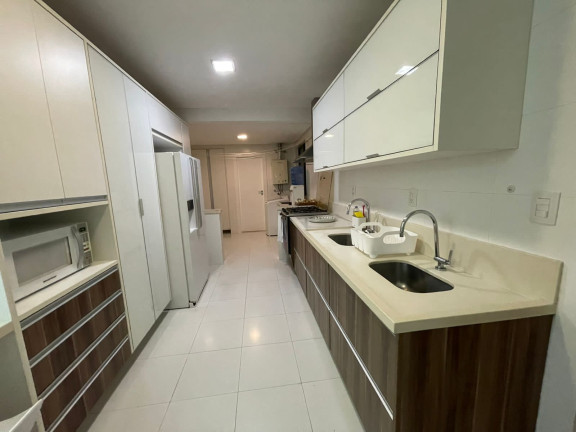 Imagem Apartamento com 3 Quartos à Venda, 174 m² em Candeias - Vitória da Conquista Imagem Apartamento com 3 Quartos à Venda, 174 m² em Candeias - Vitória da Conquista