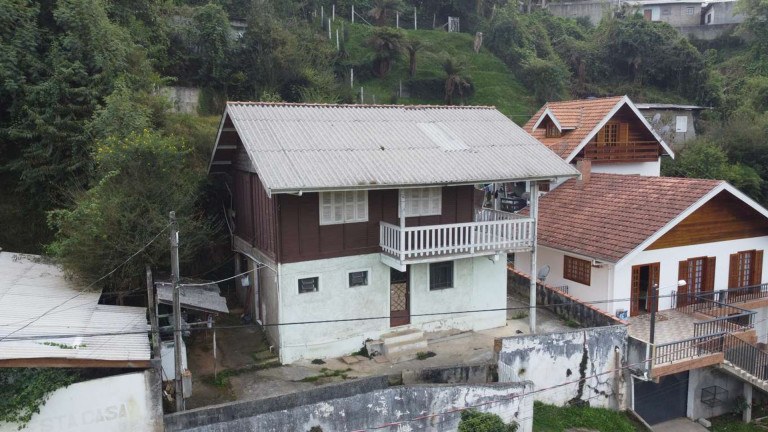 Imagem Casa com 4 Quartos à Venda, 120 m² em Santa Cruz - Campos do Jordão