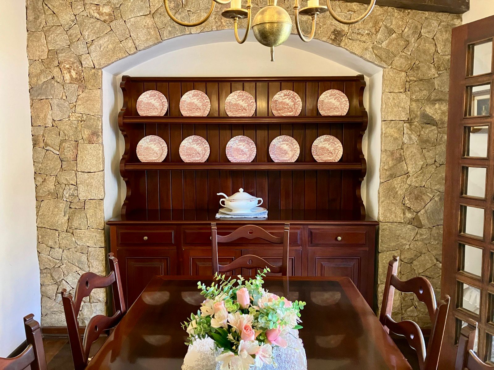 Imagem Casa com 4 Quartos à Venda, 200 m²em Copacabana - São Paulo