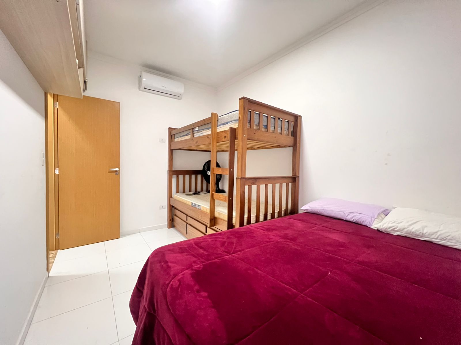 Imagem Casa de Condomínio com 2 Quartos à Venda, 60 m² em Caiçara - Praia Grande Imagem Casa de Condomínio com 2 Quartos à Venda, 60 m² em Caiçara - Praia Grande