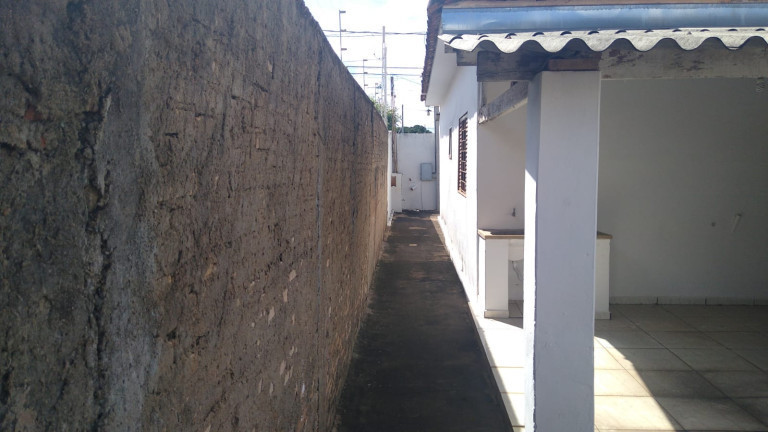 Imagem Casa com 2 Quartos à Venda, 100 m² em Dona Amélia - Araçatuba Imagem Casa com 2 Quartos à Venda, 100 m² em Dona Amélia - Araçatuba