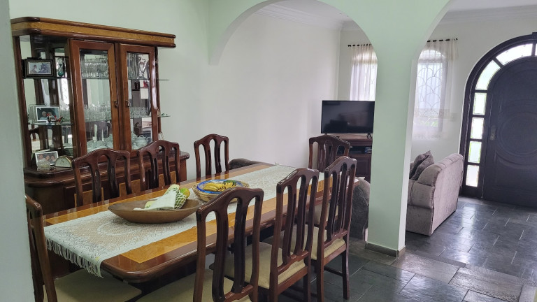 Imagem Casa com 4 Quartos à Venda, 220 m² em Vila Assunção - Santo André