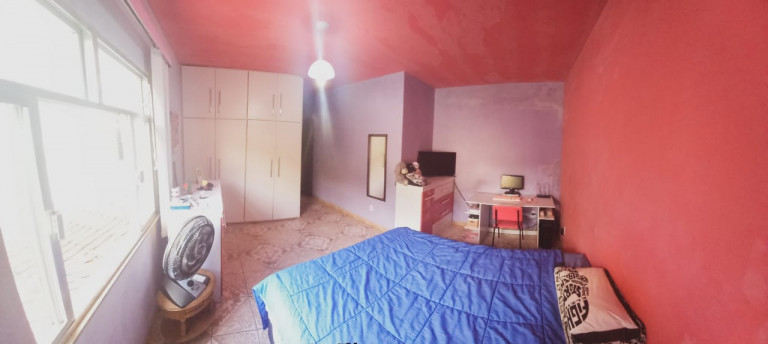 Imagem Casa com 2 Quartos à Venda, 250 m²em Bangu - Rio de Janeiro Imagem Casa com 2 Quartos à Venda, 250 m²em Bangu - Rio de Janeiro