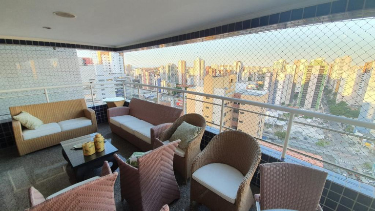 Imagem Apartamento com 3 Quartos à Venda, 216 m² em Aldeota - Fortaleza Imagem Apartamento com 3 Quartos à Venda, 216 m² em Aldeota - Fortaleza