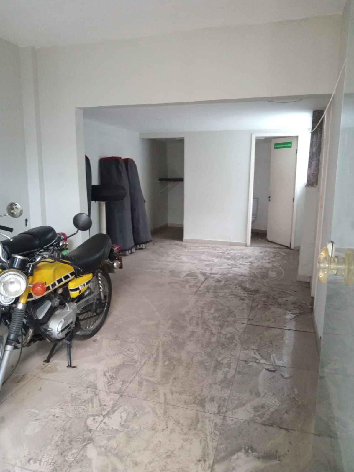 Imagem Galpão à Venda ou Locação, 588 m²em Vila Isabel - Rio de Janeiro Imagem Galpão à Venda ou Locação, 588 m²em Vila Isabel - Rio de Janeiro