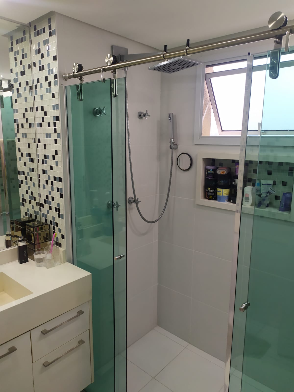 Imagem Apartamento com 3 Quartos à Venda, 192 m²em Jardim Avelino - São Paulo