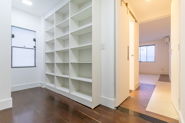 Imagem Casa com 6 Quartos à Venda, 677 m²em Laranjeiras - Rio de Janeiro