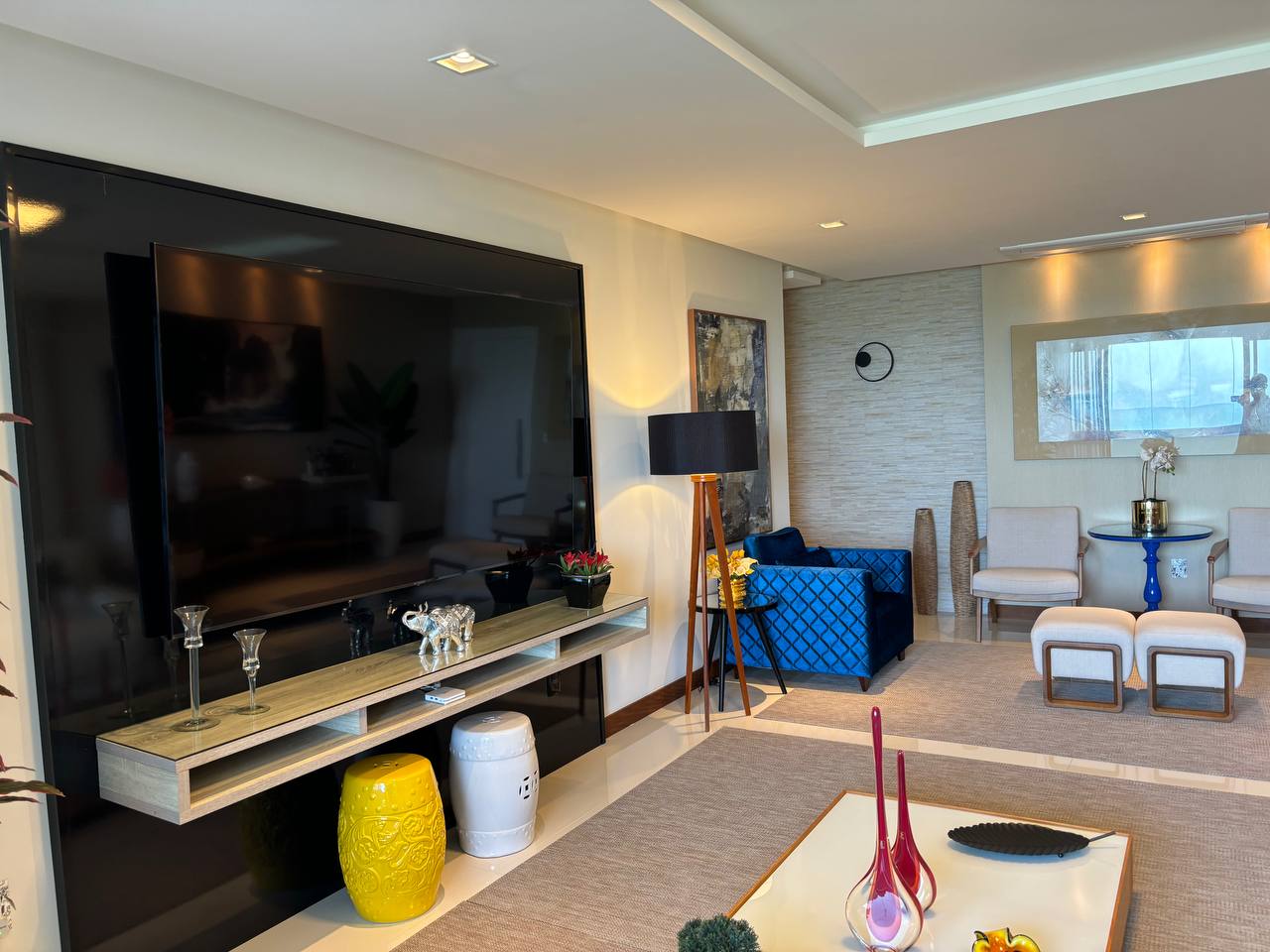 Imagem Apartamento com 4 Quartos à Venda, 211 m²em Centro - Guarapari