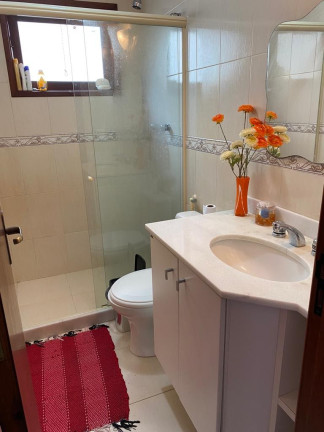 Imagem Casa de Condomínio com 2 Quartos à Venda, 71 m² em Soberbo - Teresópolis