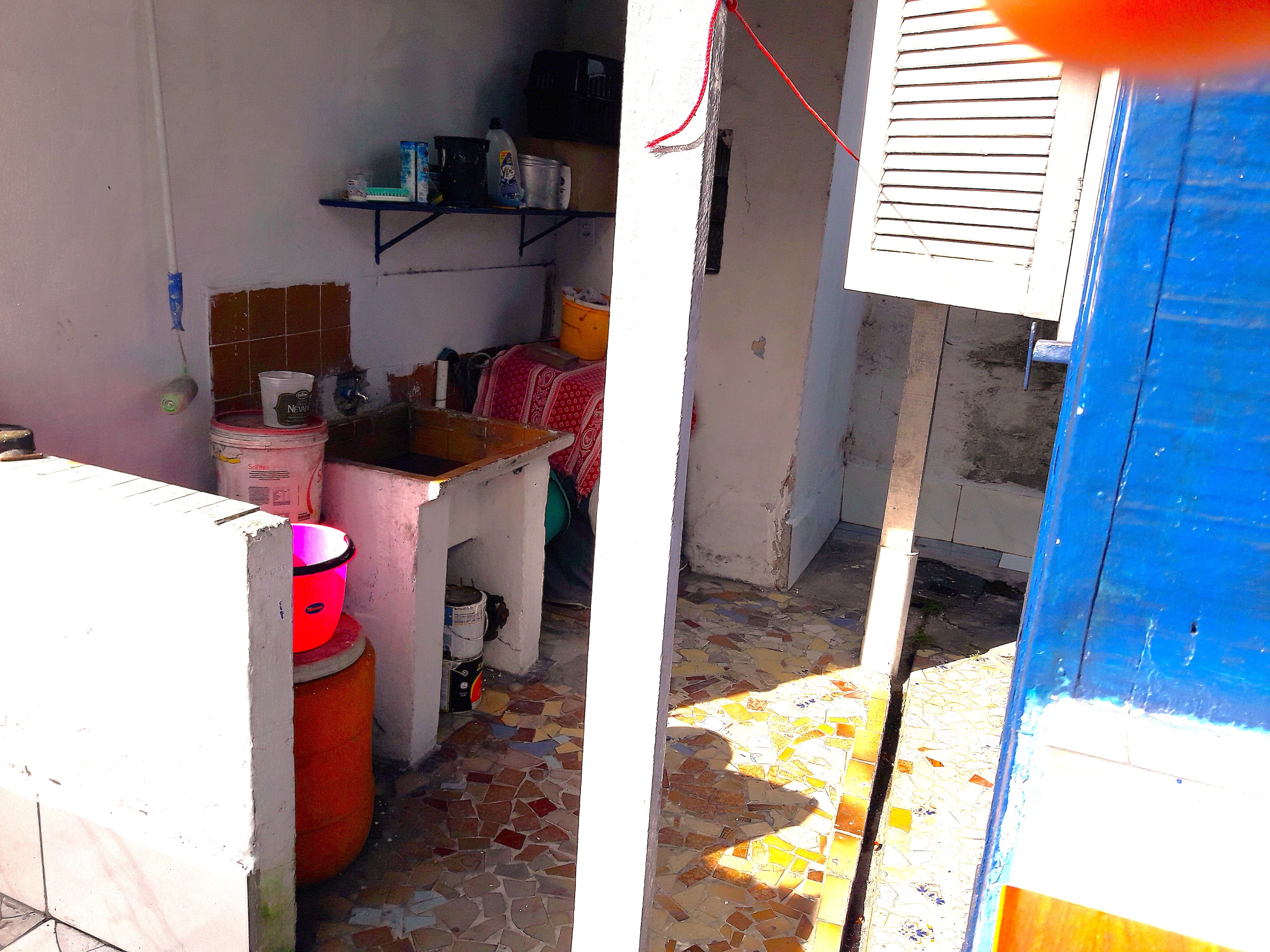 Imagem Casa com 3 Quartos à Venda, 600 m² em Parque Fernando Jorge - Cubatão