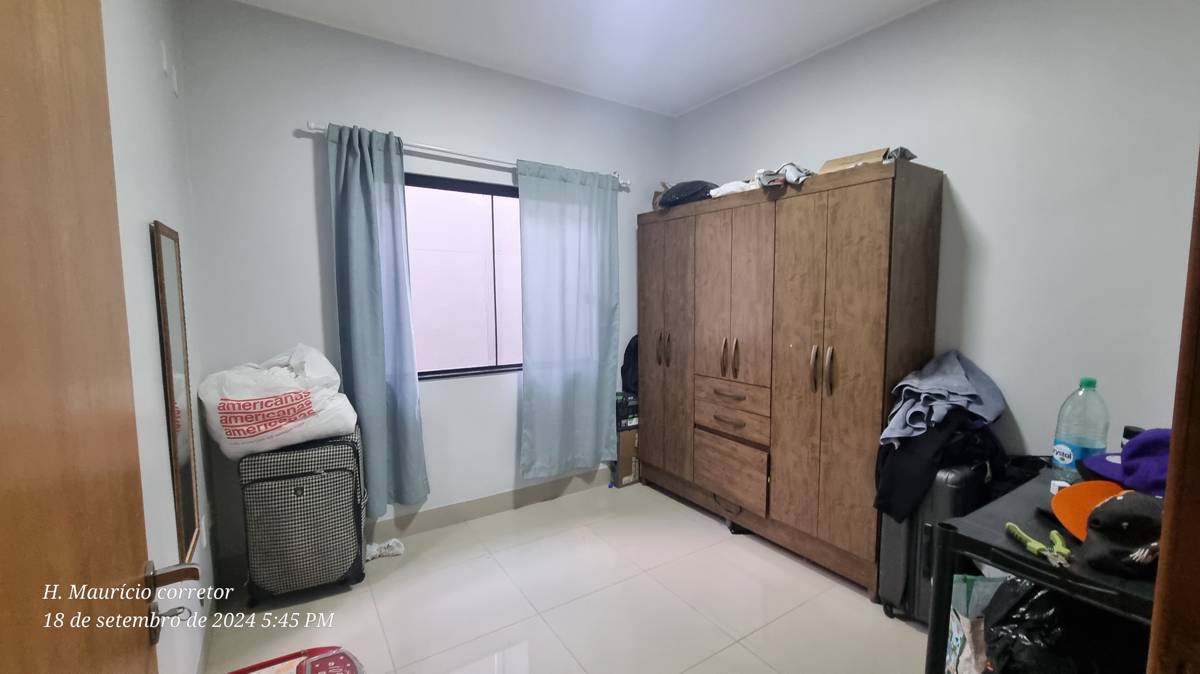 Imagem Sobrado com 4 Quartos à Venda, 174 m²em Residencial Alice Barbosa - Goiânia Imagem Sobrado com 4 Quartos à Venda, 174 m²em Residencial Alice Barbosa - Goiânia