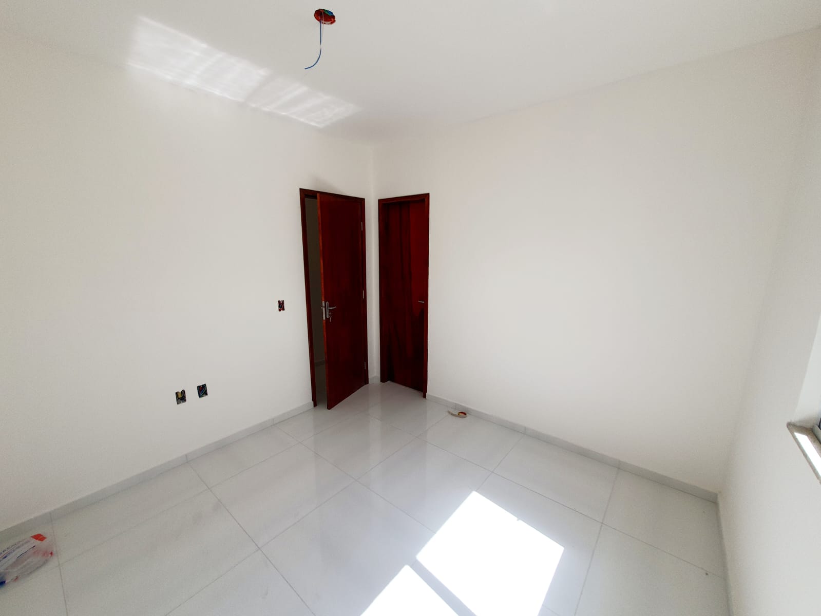 Imagem Casa com 3 Quartos à Venda, 92 m²em Luzardo Viana - Maracanaú