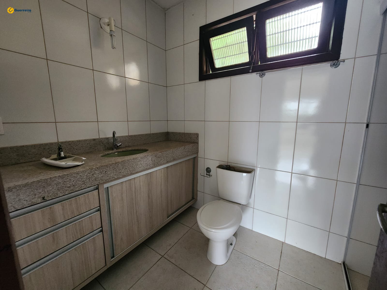 Imagem Casa com 3 Quartos à Venda, 190 m² em Trindade - Florianópolis