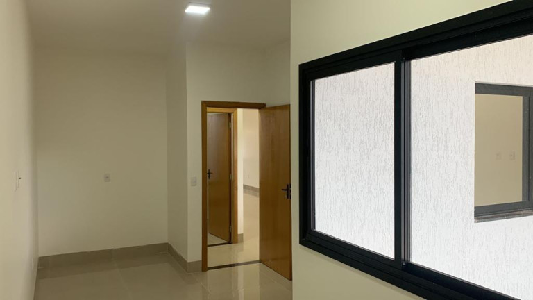 Imagem Casa com 3 Quartos à Venda, 150 m² em Parque Anhangüera - Goiânia