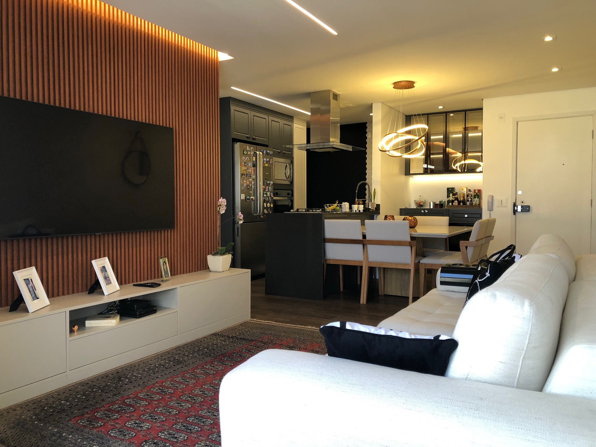 Imagem Flat com 3 Quartos à Venda ou Locação, 93 m²em Cerqueira César - São Paulo Imagem Flat com 3 Quartos à Venda ou Locação, 93 m²em Cerqueira César - São Paulo