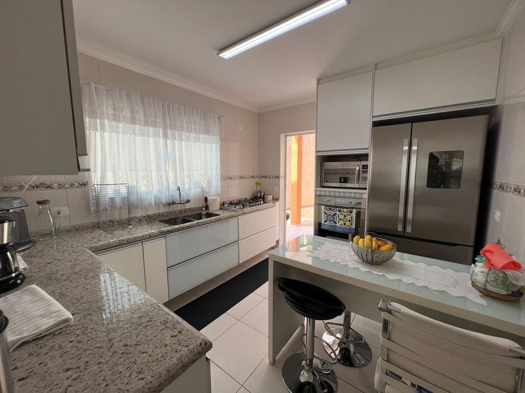 Imagem Sobrado com 3 Quartos à Venda, 167 m²em Jardim Rio das Pedras - Cotia