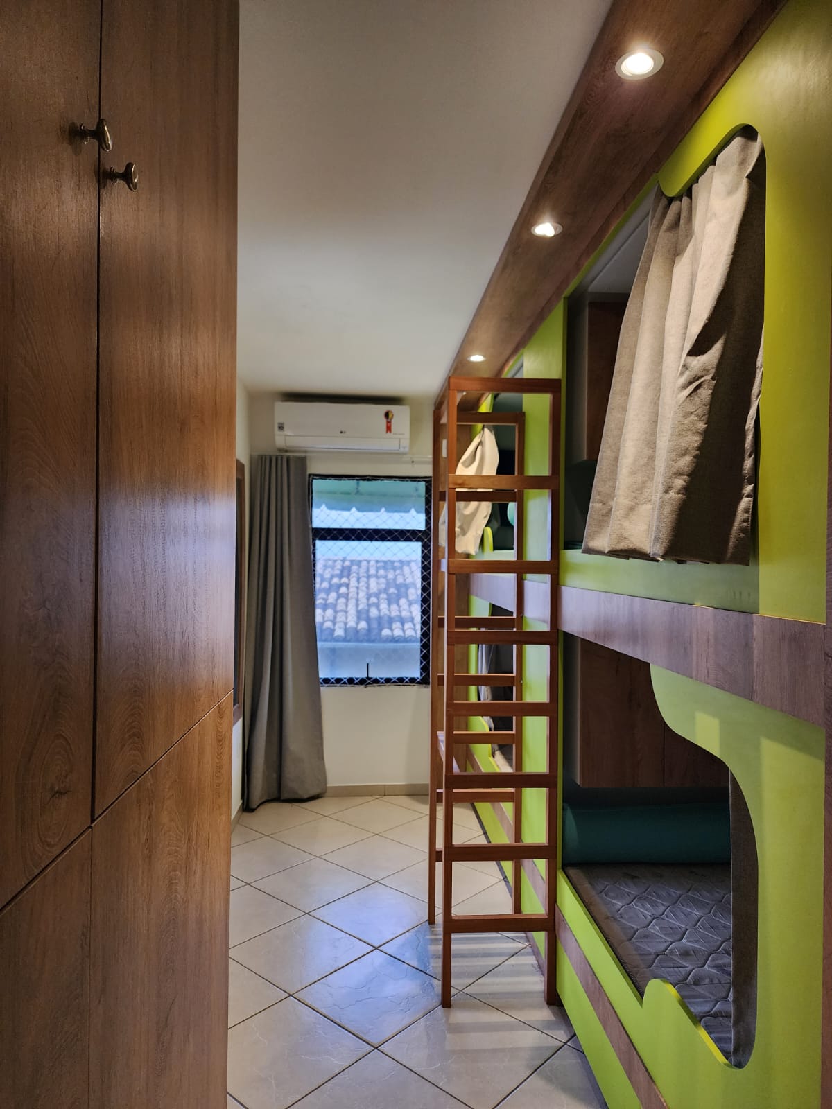 Imagem Edifício Residencial com 15 Quartos à Venda, 700 m² em Ponta Negra - Natal