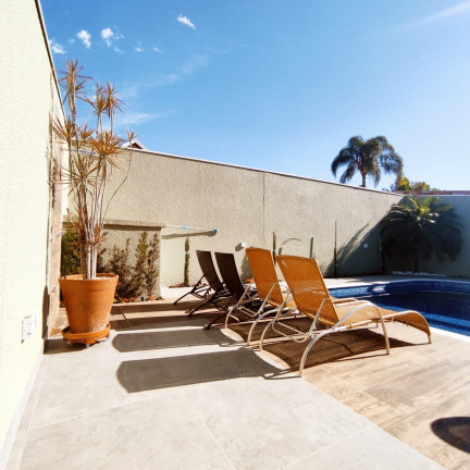 Imagem Casa de Condomínio com 4 Quartos à Venda, 370 m²em Medeiros - Jundiaí