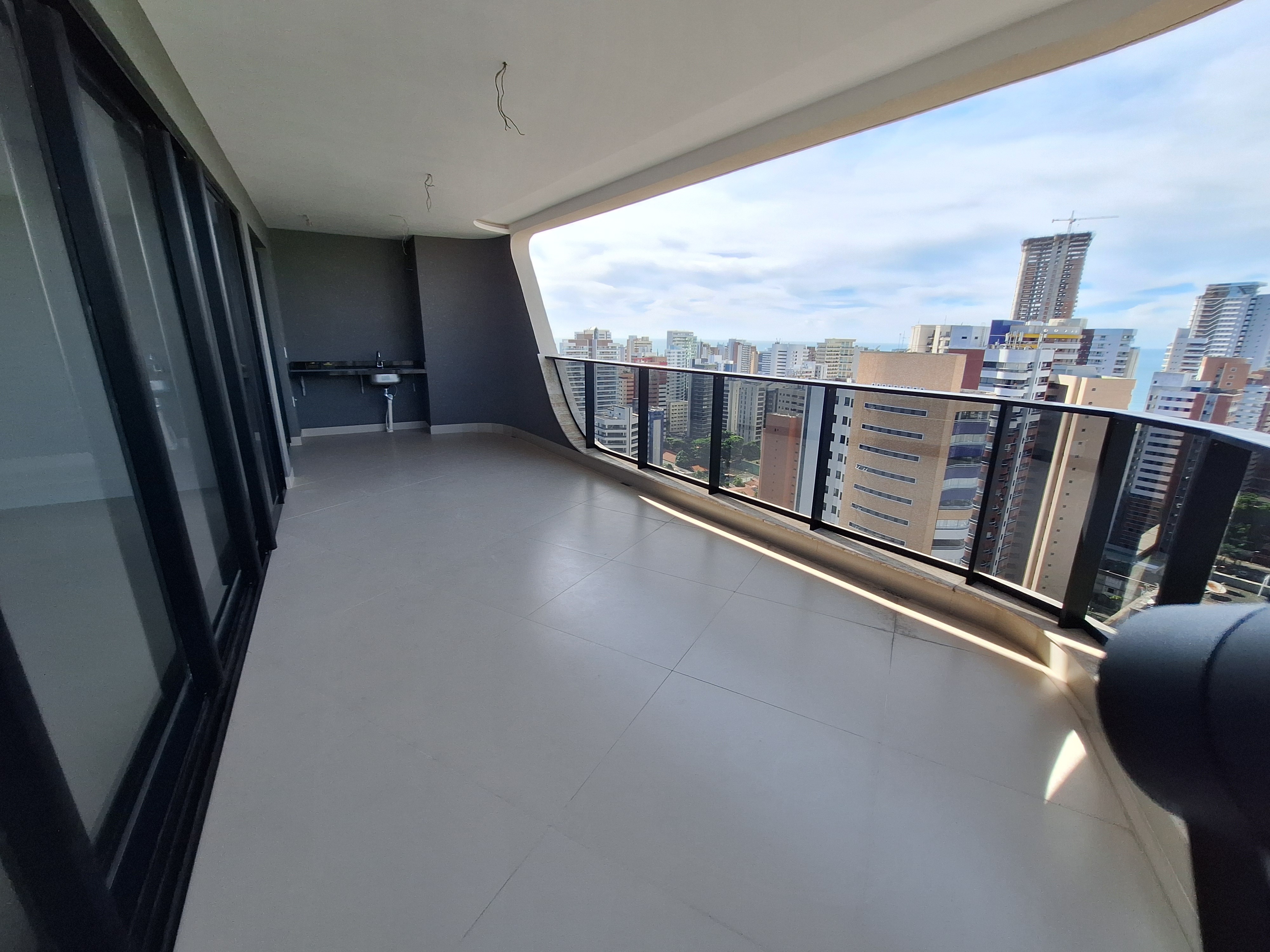 Imagem Apartamento com 4 Quartos à Venda, 254 m² em Meireles - Fortaleza