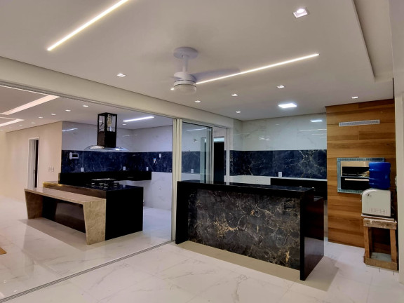 Imagem Casa com 4 Quartos à Venda, 250 m² em Coité - eusébio
