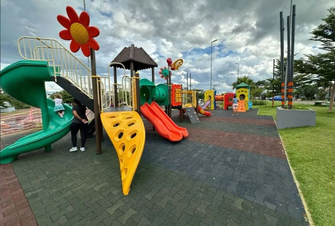 Imagem Terreno à Venda, 360 m²em Jardim Botânico - Uberlândia