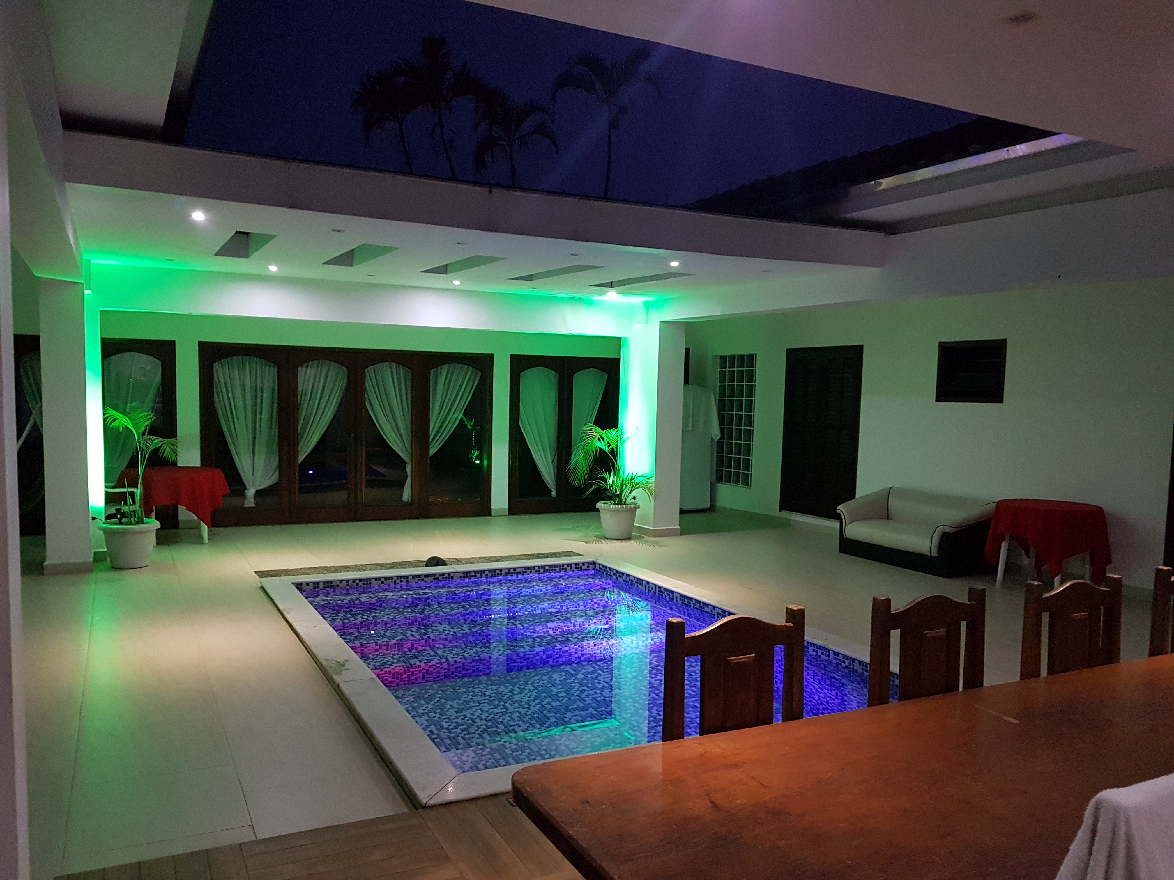 Imagem Casa com 4 Quartos para Temporada, 250 m²em Perequê Açu - Ubatuba
