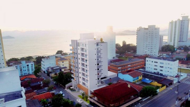 Apartamento com 3 Quartos à Venda, 92 m² em Centro - Balneário Piçarras