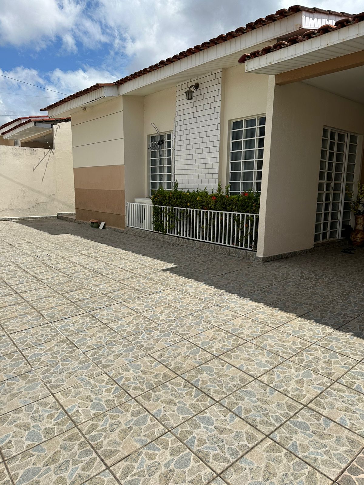 Imagem Casa com 3 Quartos à Venda, 256 m² em Planalto - Manaus