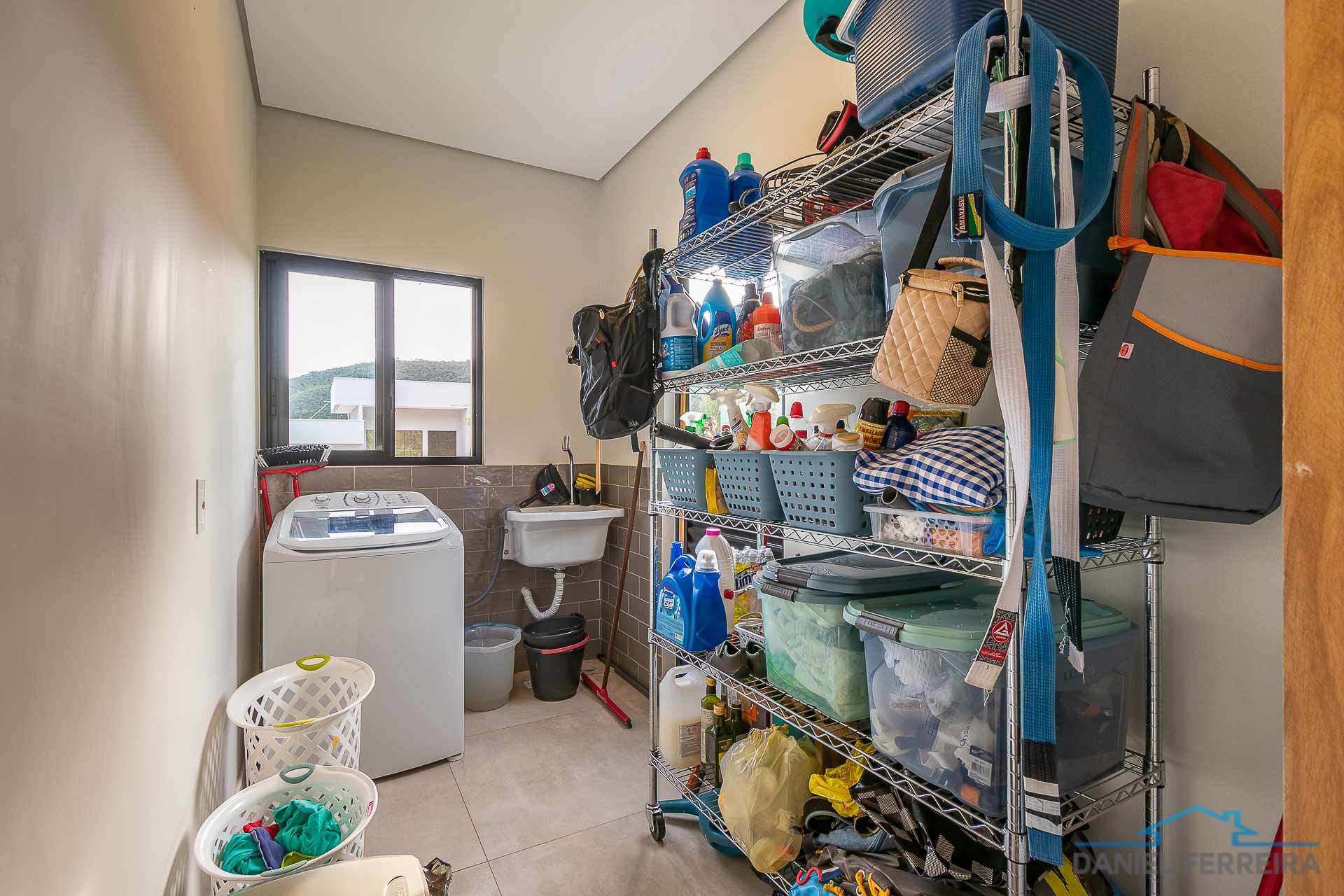 Imagem Casa de Condomínio com 3 Quartos à Venda, 240 m² em Setor Habitacional Tororó (Jardim Botânico) - Brasília
