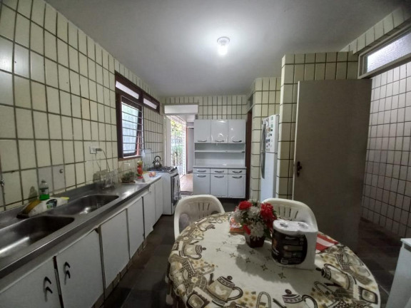 Imagem Casa com 3 Quartos à Venda, 216 m² em Candeias - Jaboatão dos Guararapes Imagem Casa com 3 Quartos à Venda, 216 m² em Candeias - Jaboatão dos Guararapes