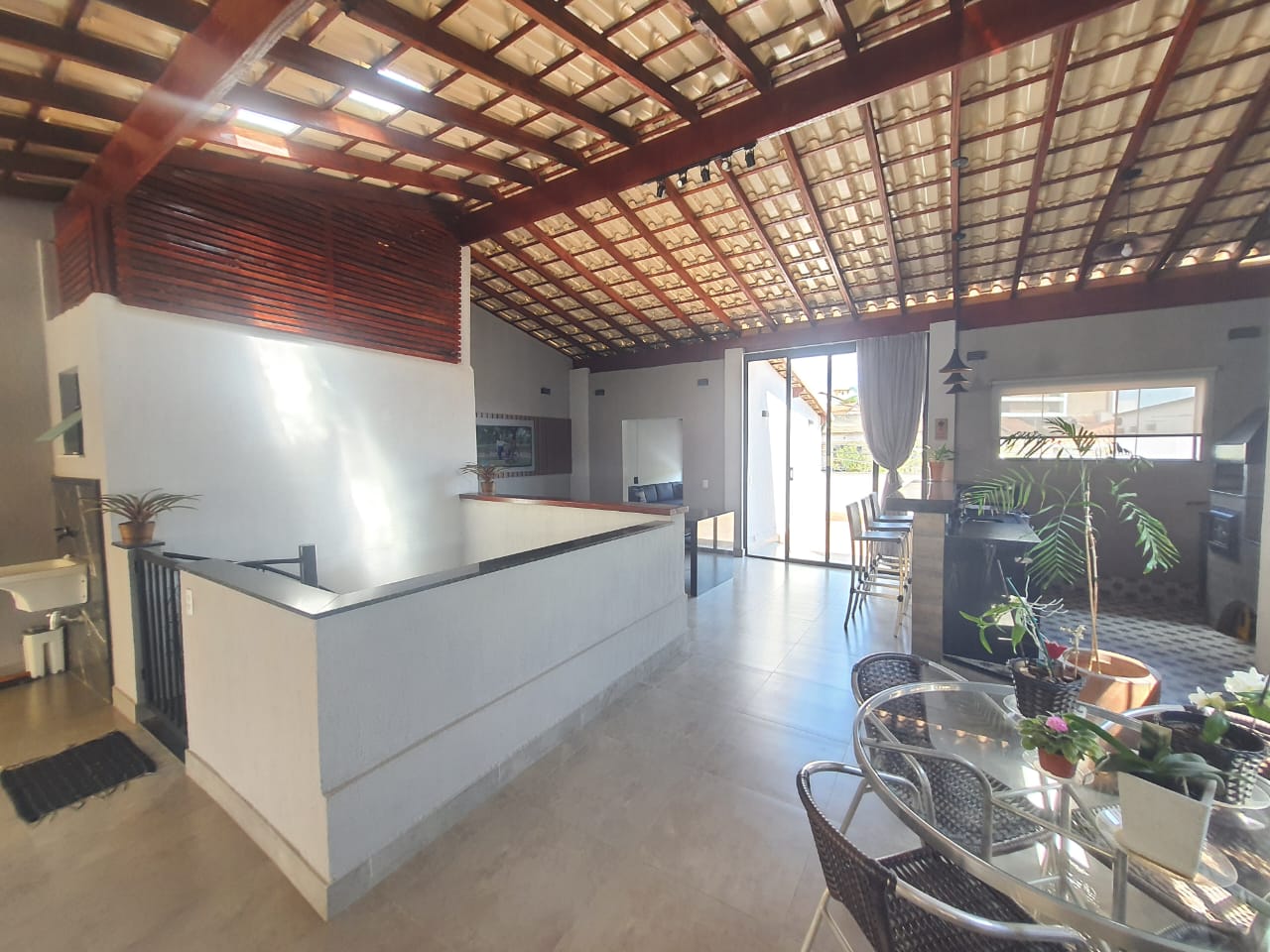 Imagem Casa com 4 Quartos à Venda, 300 m² em São Pedro - Juiz de Fora Imagem Casa com 4 Quartos à Venda, 300 m² em São Pedro - Juiz de Fora