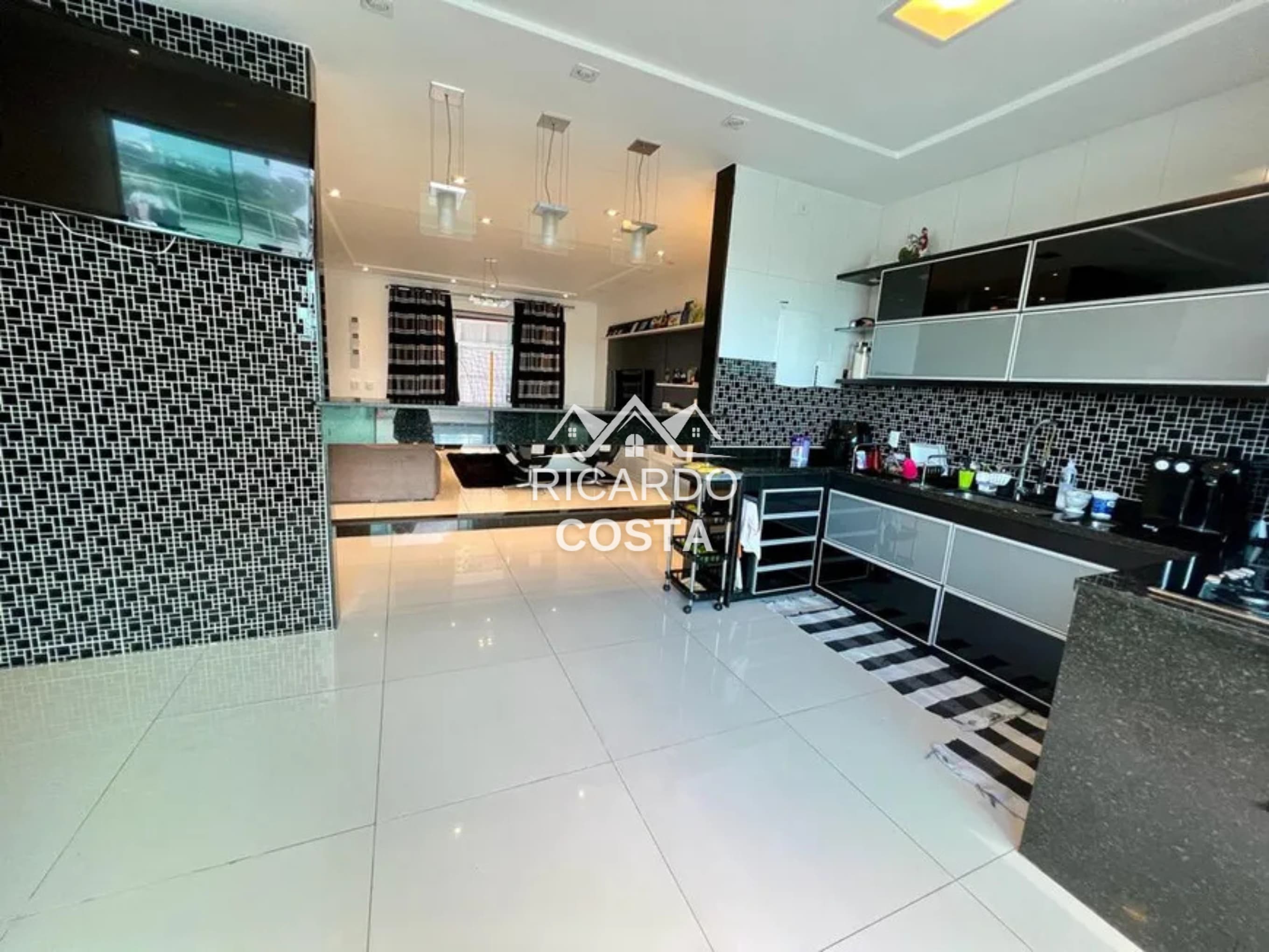 Imagem Casa de Condomínio com 3 Quartos à Venda ou Locação, 310 m² em Jacarepaguá - Rio de Janeiro