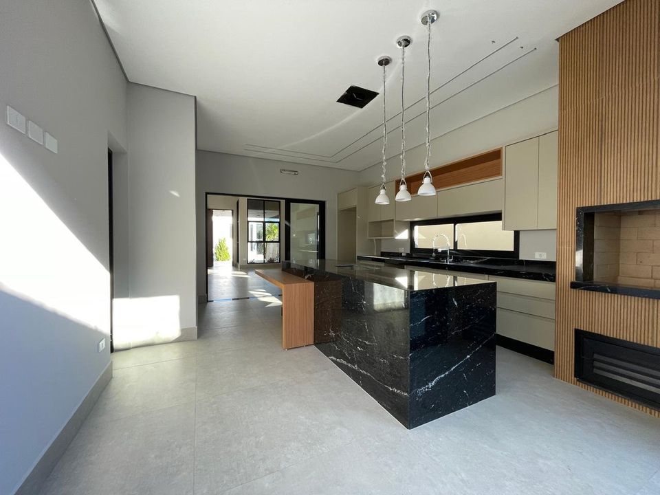 Imagem Casa de Condomínio com 3 Quartos à Venda, 180 m²em Vila Jorge Zambon - Jaguariúna Imagem Casa de Condomínio com 3 Quartos à Venda, 180 m²em Vila Jorge Zambon - Jaguariúna