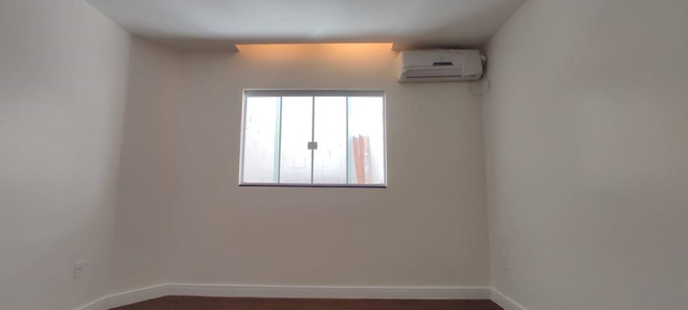 Imagem Casa de Condomínio com 4 Quartos à Venda,  em Setor Habitacional Arniqueira (Águas Claras) - Brasília