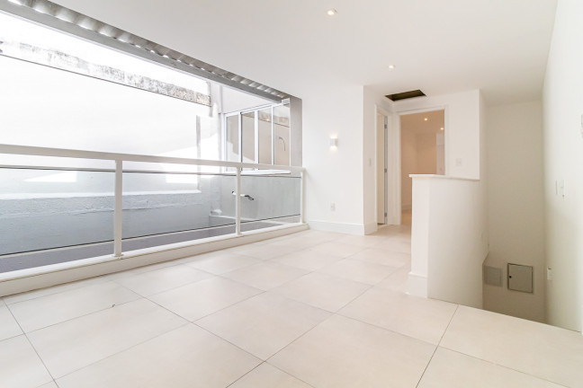 Imagem Casa de Vila com 4 Quartos à Venda, 234 m² em Catete - Rio de Janeiro