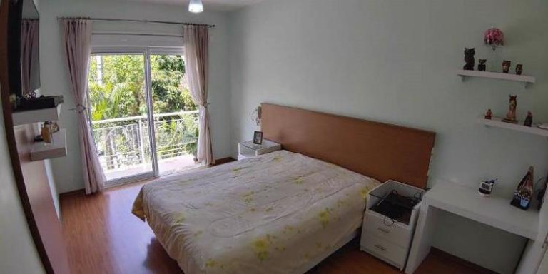 Imagem Casa com 5 Quartos à Venda,  em Vila Albertina - São Paulo